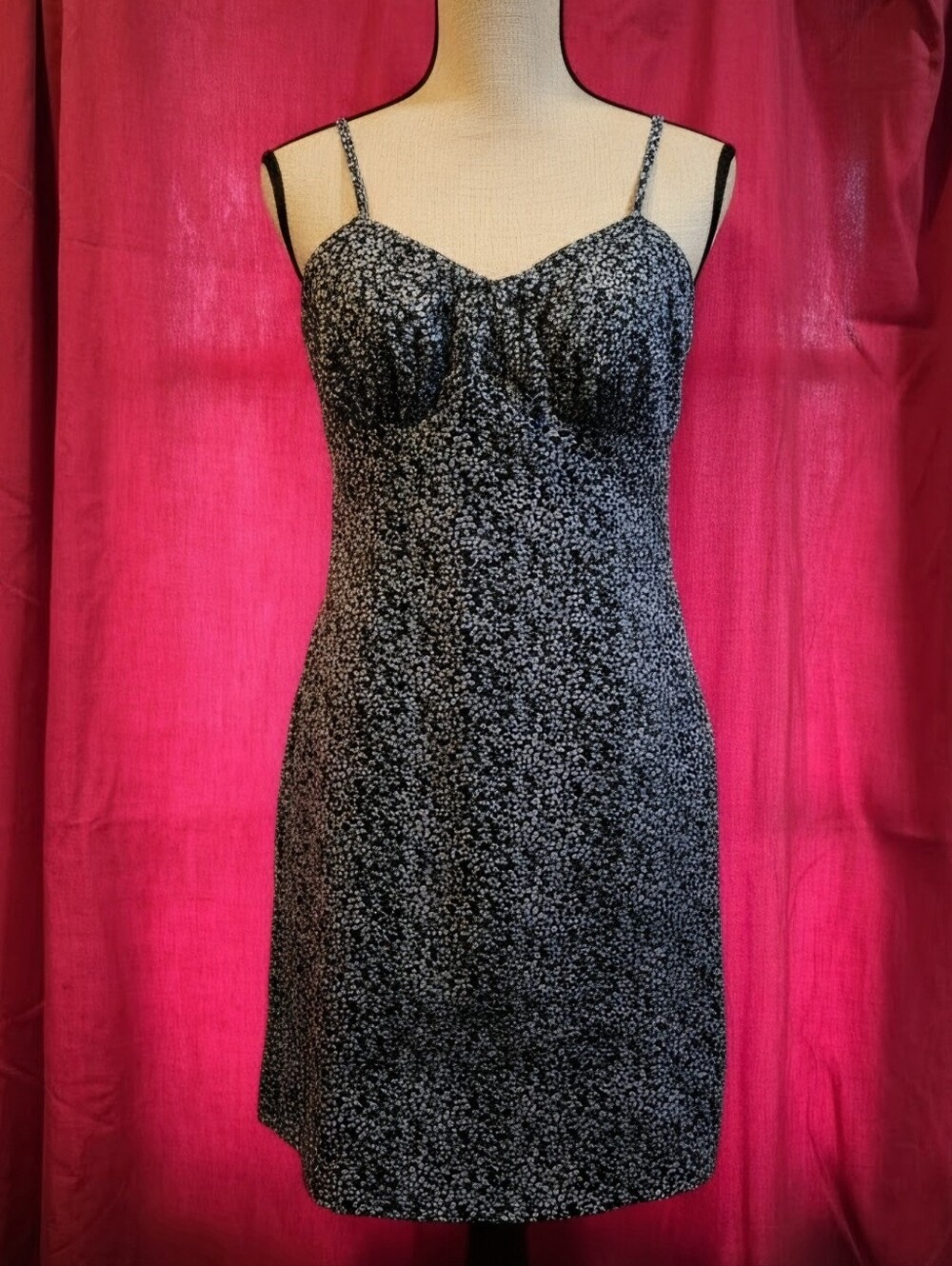SHEIN SPEGHETTI STRAP SUMMER DRESS